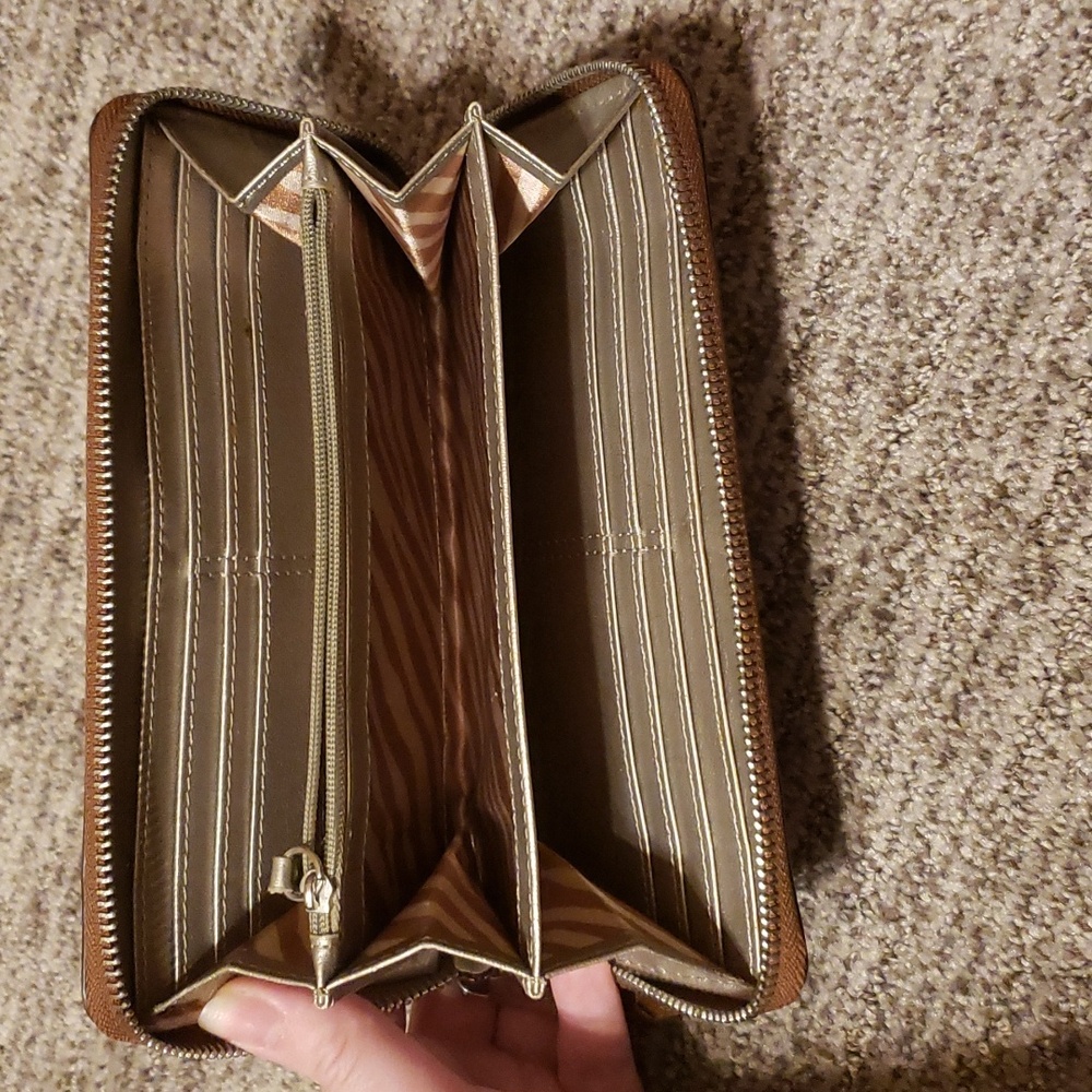 Dana Buchman Brown Leather Zippered Wallet - Picture 4 of 4